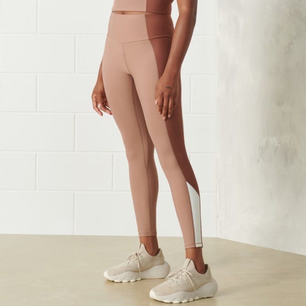 Abercrombie XXS Short YPB sculptLUX Curve Love 7/8 Length Leggings Colorblock